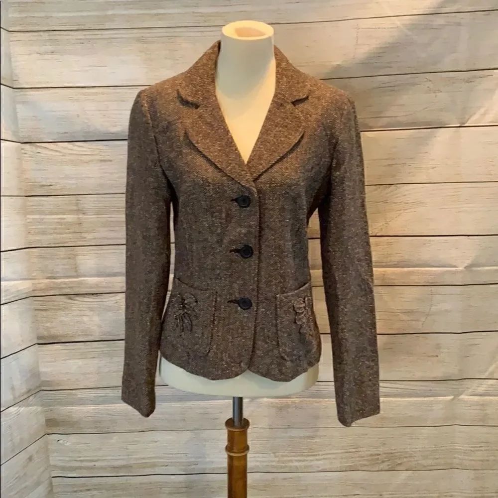 George brown and white blazer size 4